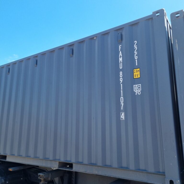 Siden af en ny 20 fods container, 22G1